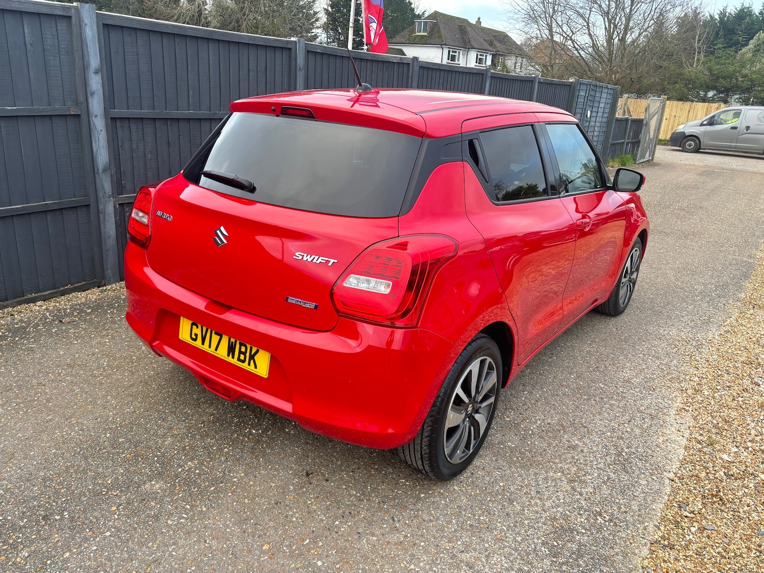 Used Suzuki Swift 2017 for sale - 77373129: Photo 2