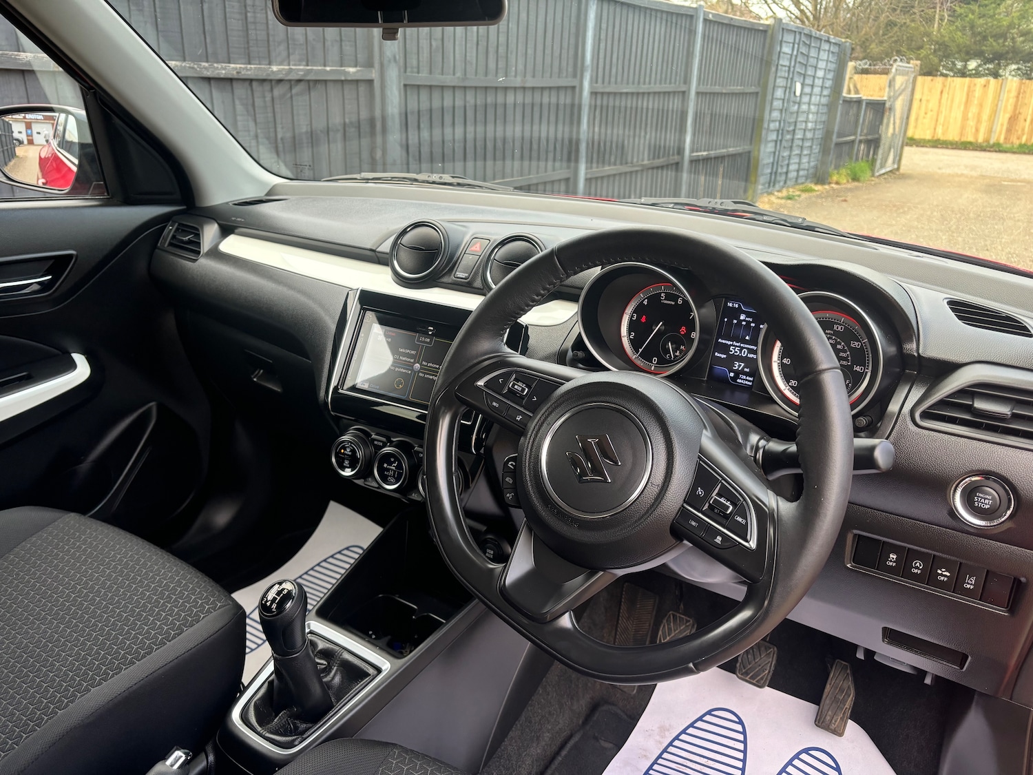 Used Suzuki Swift 2017 for sale - 77373129: Photo 5