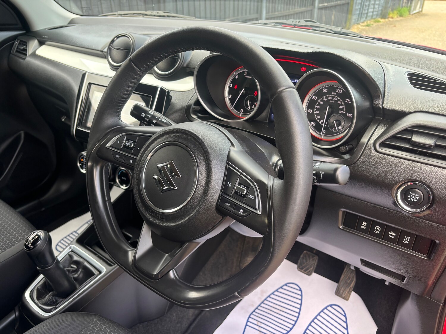 Used Suzuki Swift 2017 for sale - 77373129: Photo 6