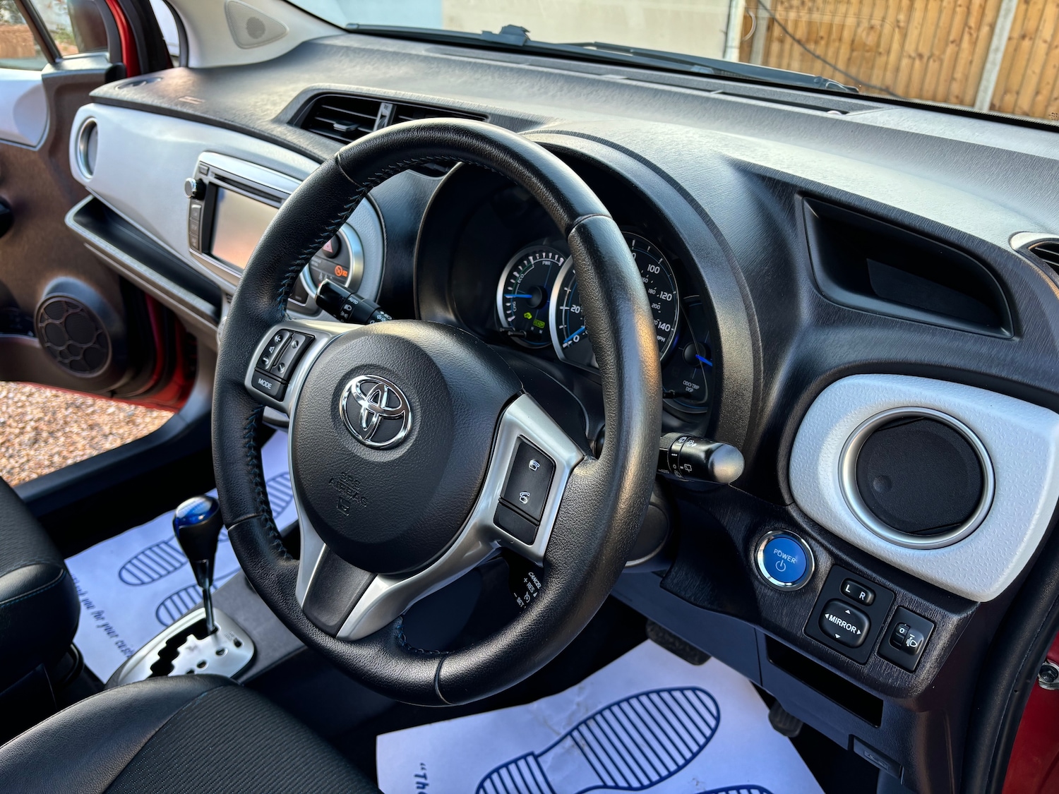 Used Toyota Yaris 2013 for sale - 76665396: Photo 16