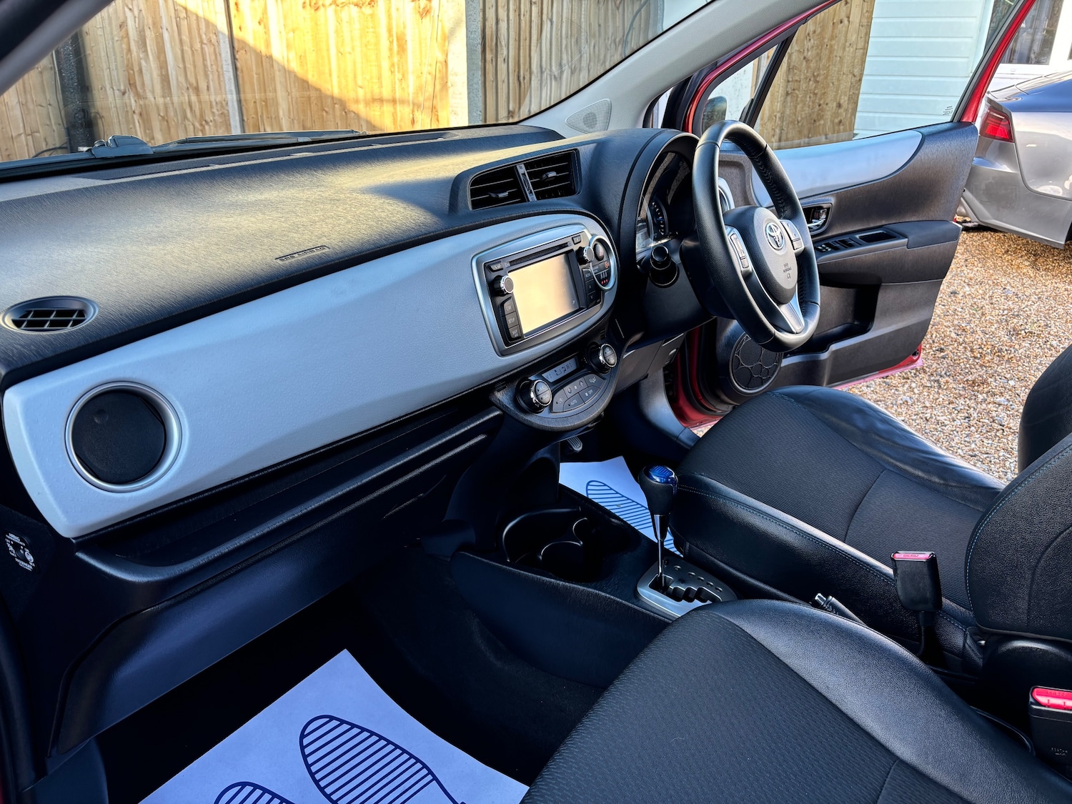 Used Toyota Yaris 2013 for sale - 76665396: Photo 26