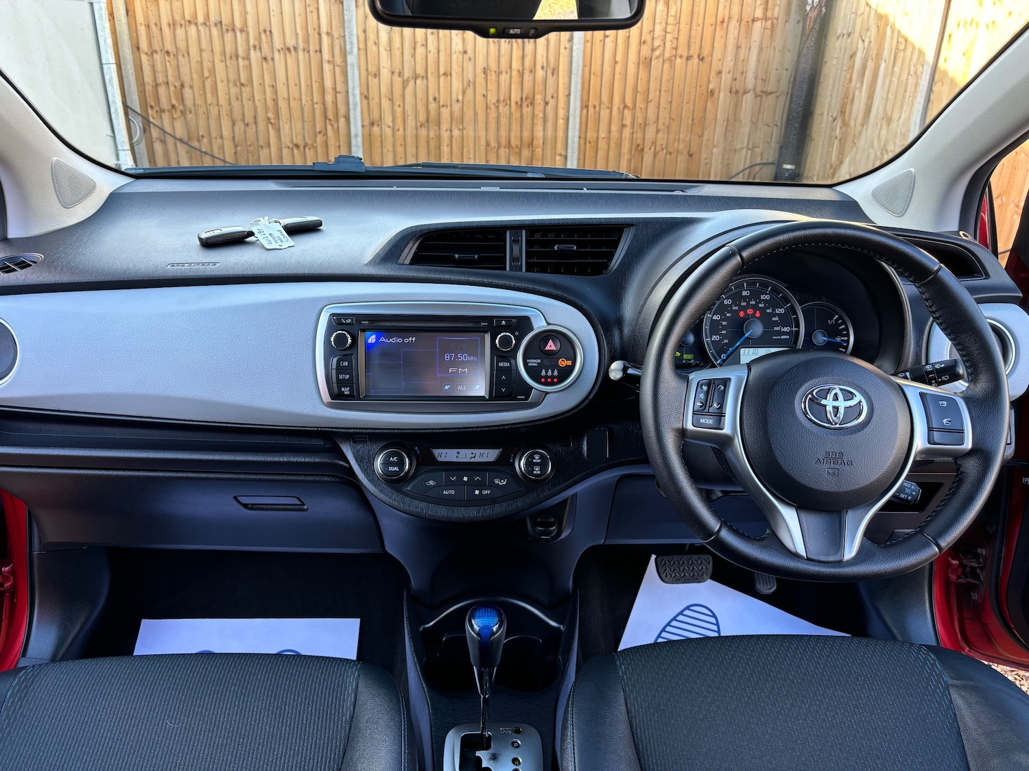 Used Toyota Yaris 2013 for sale - 76665396: Photo 35