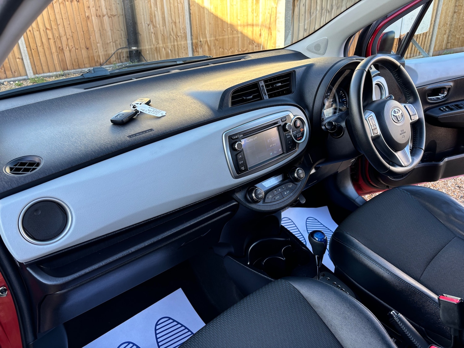 Used Toyota Yaris 2013 for sale - 76665396: Photo 37