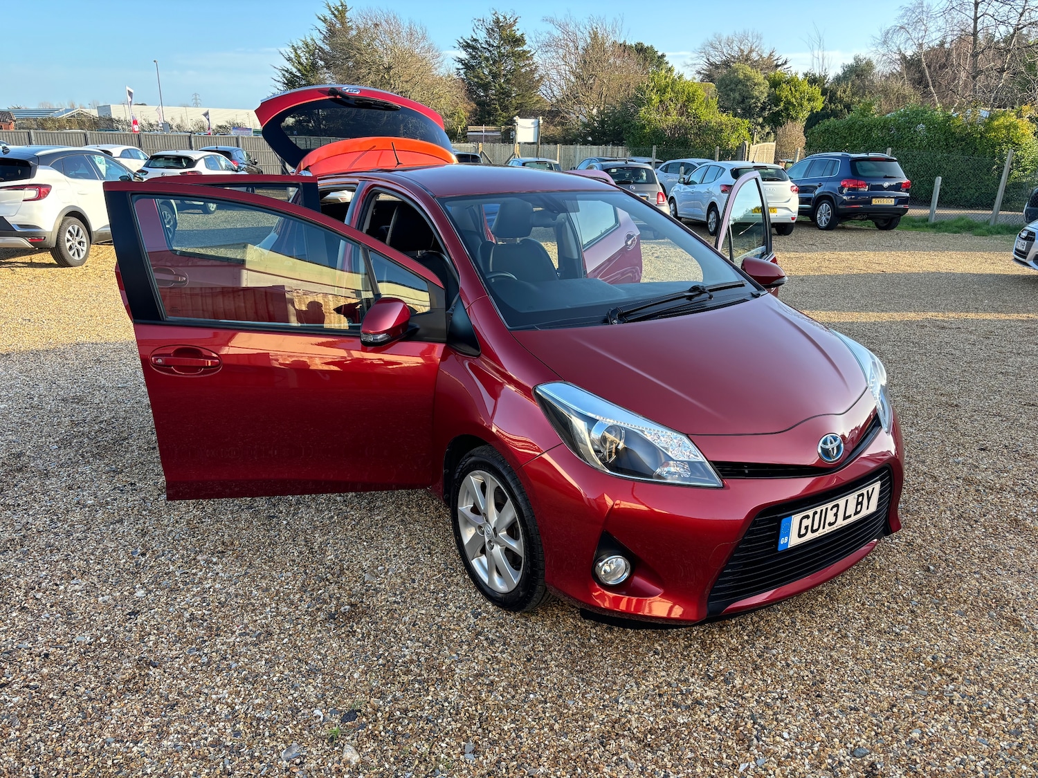 Used Toyota Yaris 2013 for sale - 76665396: Photo 9
