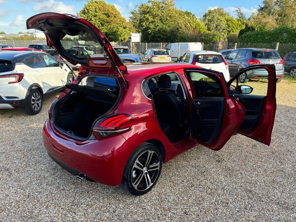 Used Peugeot 208 2018 for sale - 70862125: Photo 12