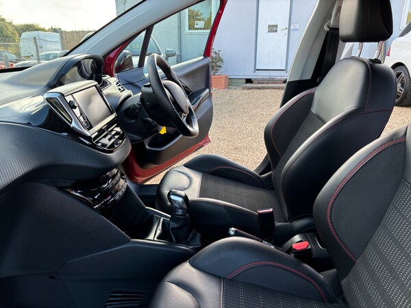 Used Peugeot 208 2018 for sale - 70862125: Photo 32