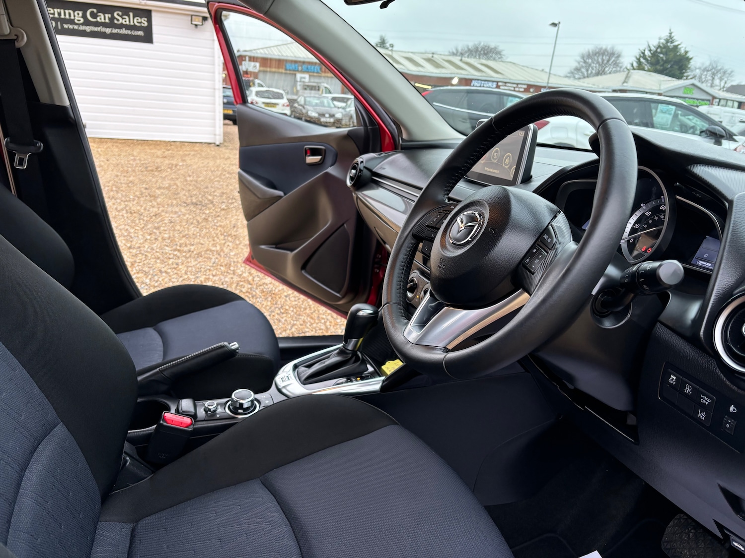 Used Mazda Mazda2 2016 for sale - 77026688: Photo 12