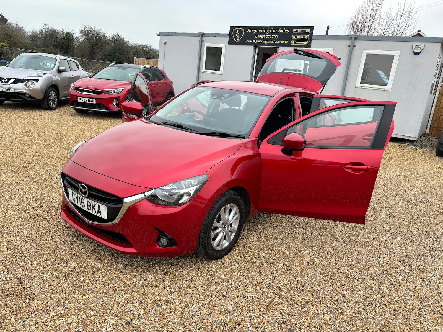Used Mazda Mazda2 2016 for sale - 77026688: Photo 14