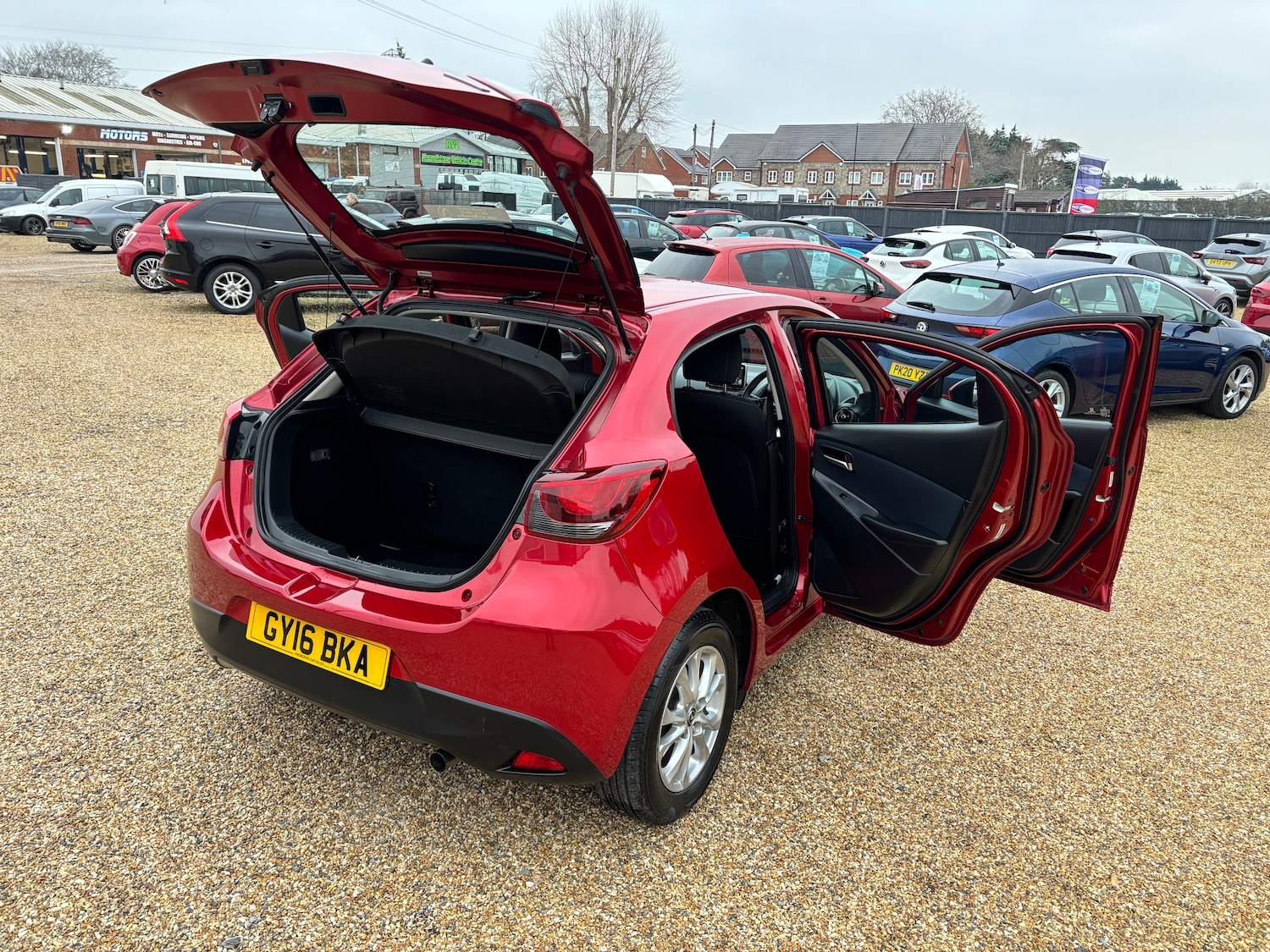 Used Mazda Mazda2 2016 for sale - 77026688: Photo 16