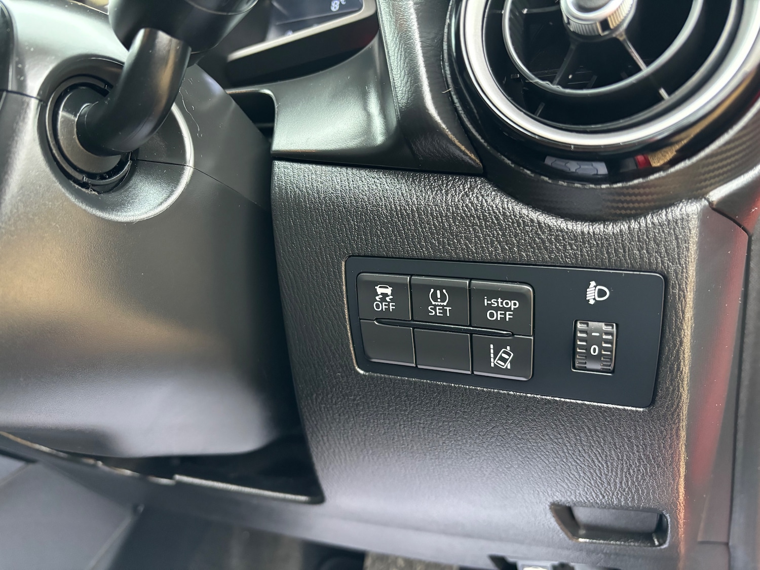 Used Mazda Mazda2 2016 for sale - 77026688: Photo 29