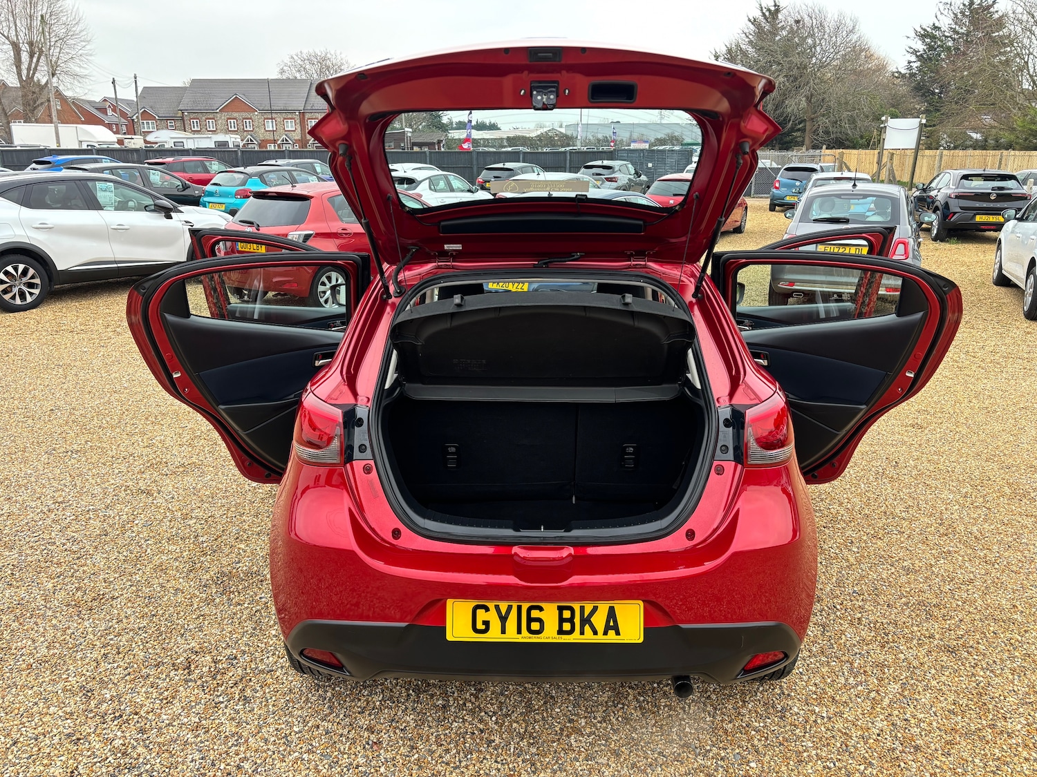 Used Mazda Mazda2 2016 for sale - 77026688: Photo 43