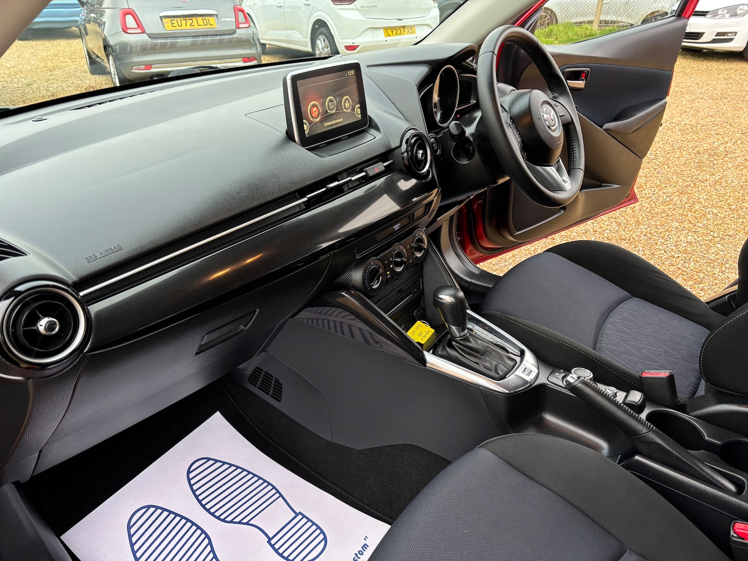 Used Mazda Mazda2 2016 for sale - 77026688: Photo 6