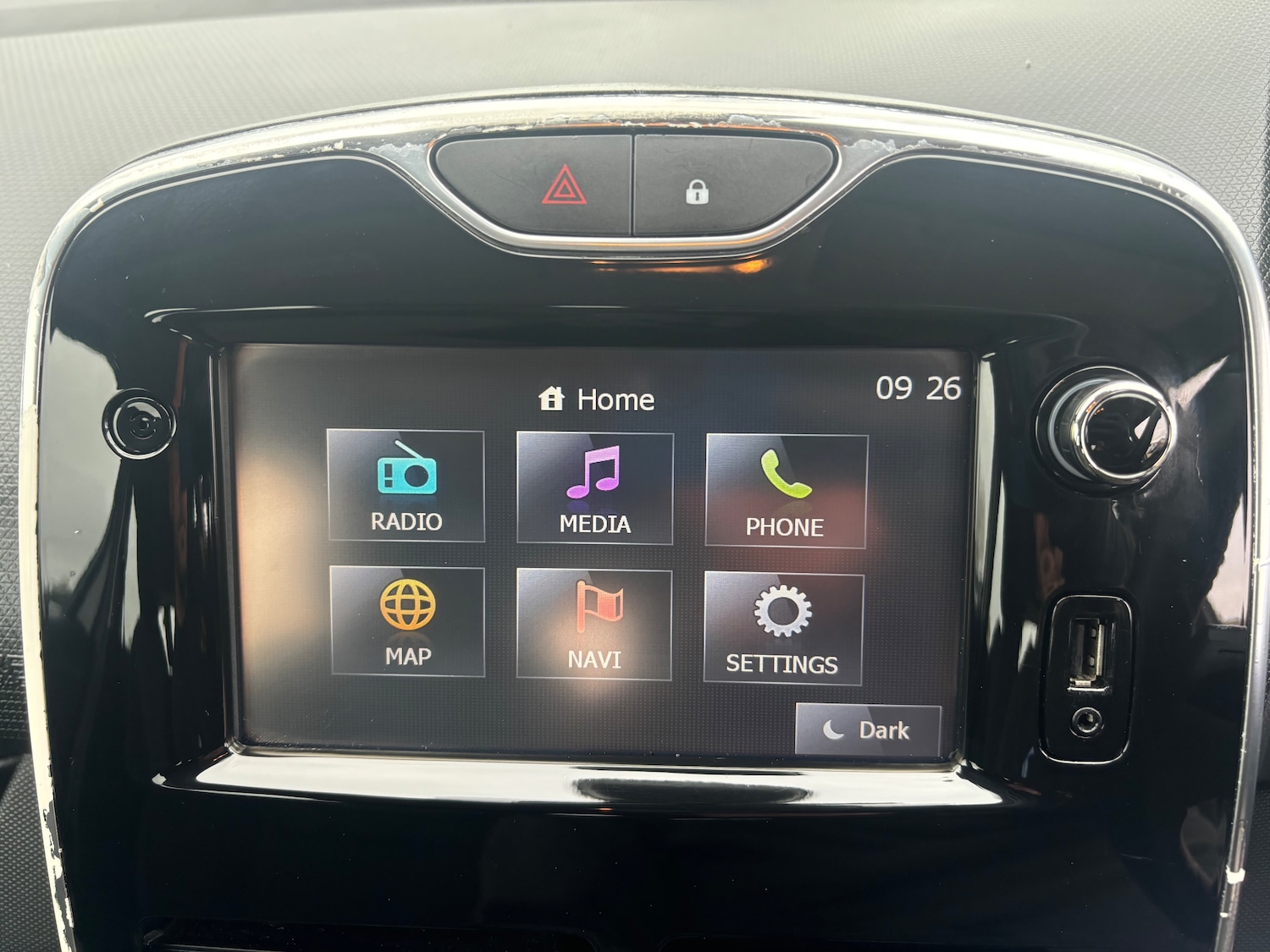 Used Renault Clio 2015 for sale - 78074848: Photo 10