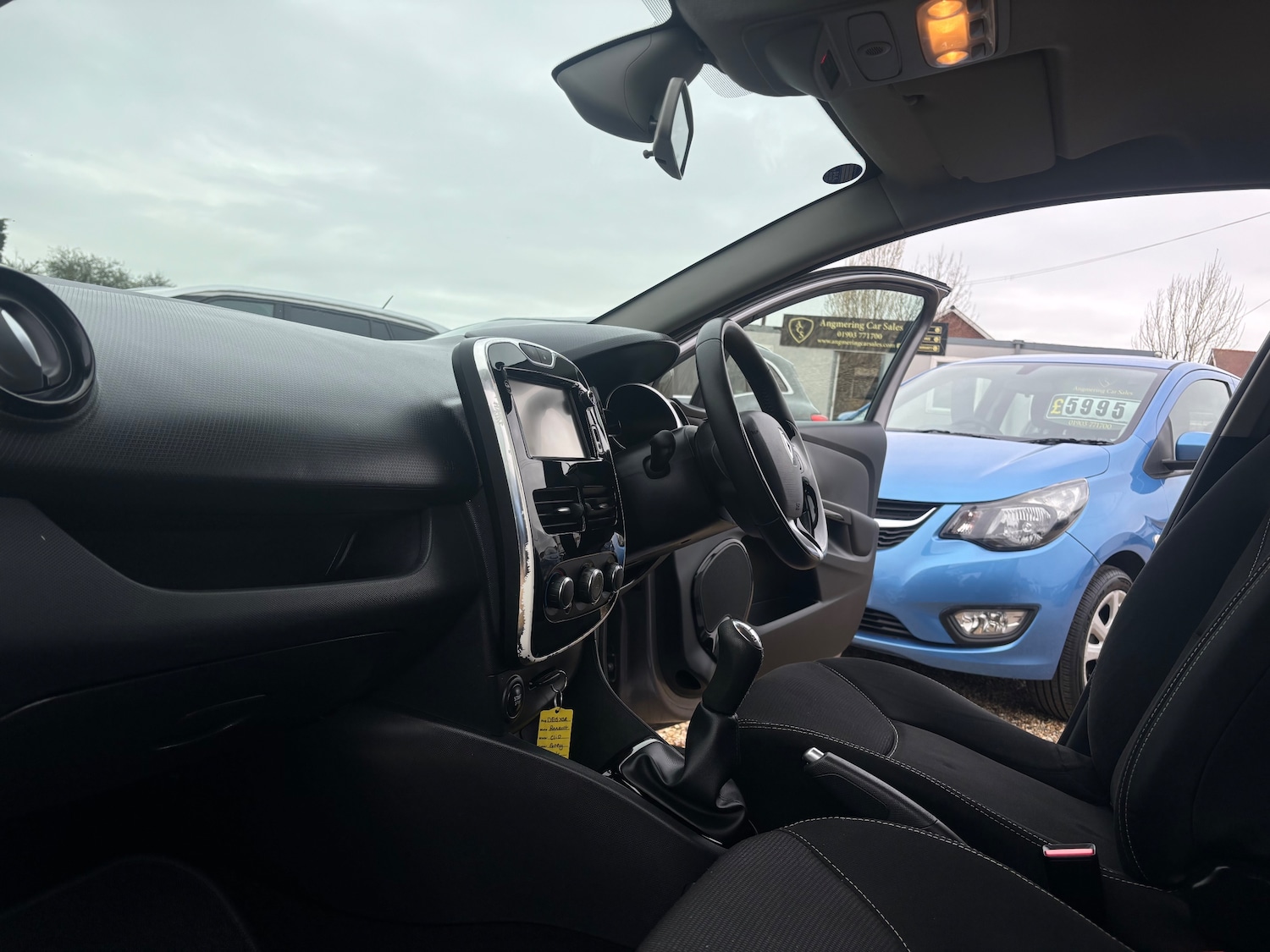 Used Renault Clio 2015 for sale - 78074848: Photo 13