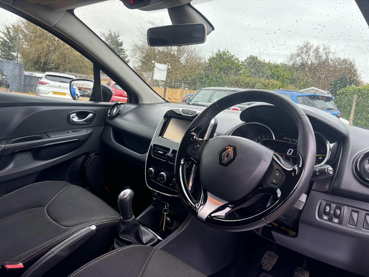 Used Renault Clio 2015 for sale - 78074848: Photo 22