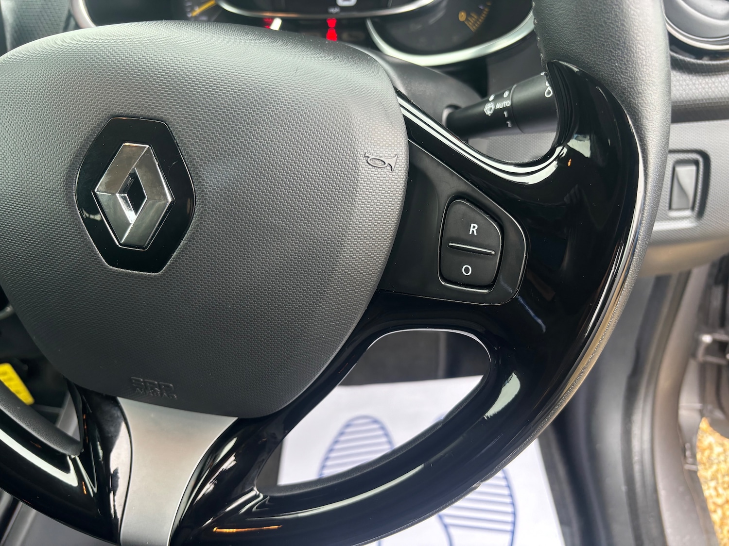 Used Renault Clio 2015 for sale - 78074848: Photo 28