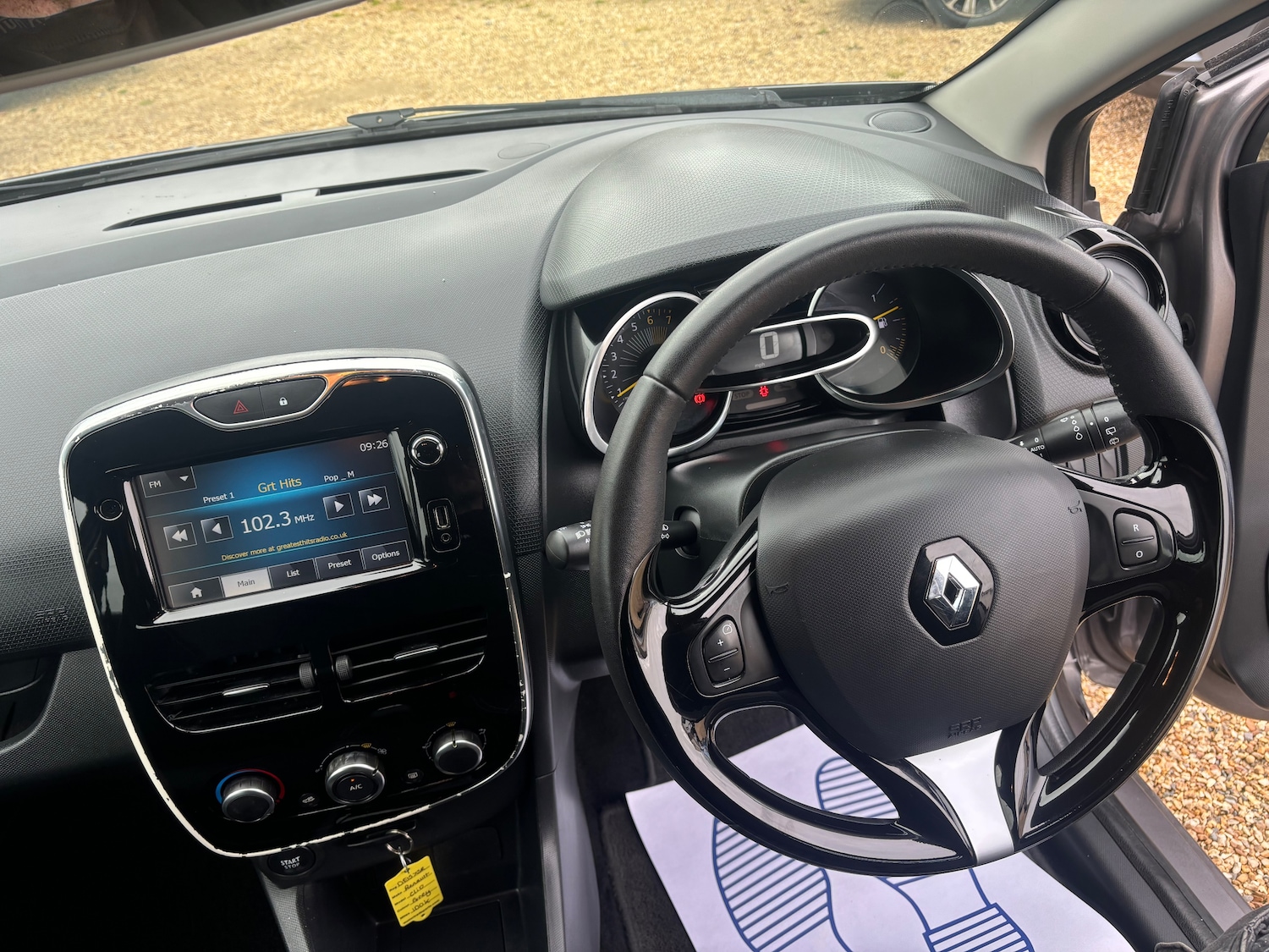 Used Renault Clio 2015 for sale - 78074848: Photo 9