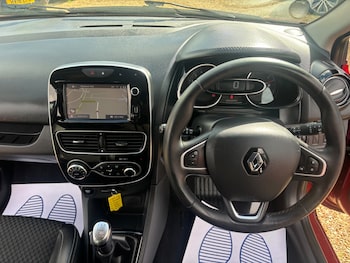 Used Renault Clio 2017 for sale - 77899029: Photo