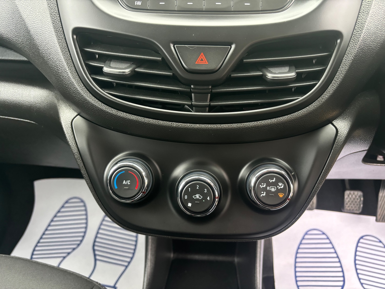 Used Vauxhall Viva 2016 for sale - 77413974: Photo 8