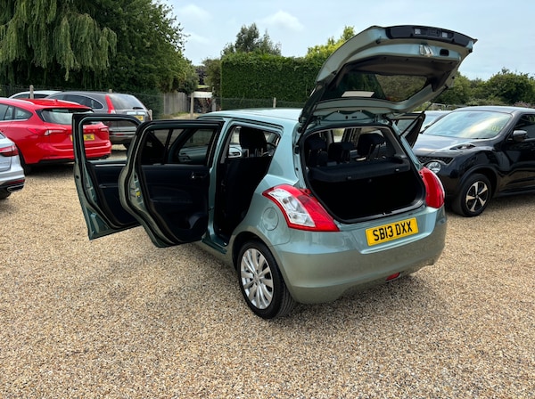 Used Suzuki Swift 2013 for sale - 75244725: Photo 9