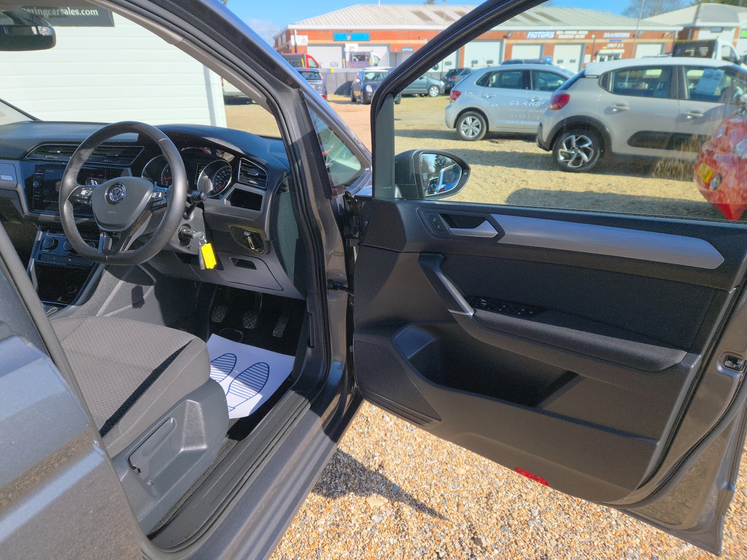 Used Volkswagen Touran 2018 for sale - 77890574: Photo 17