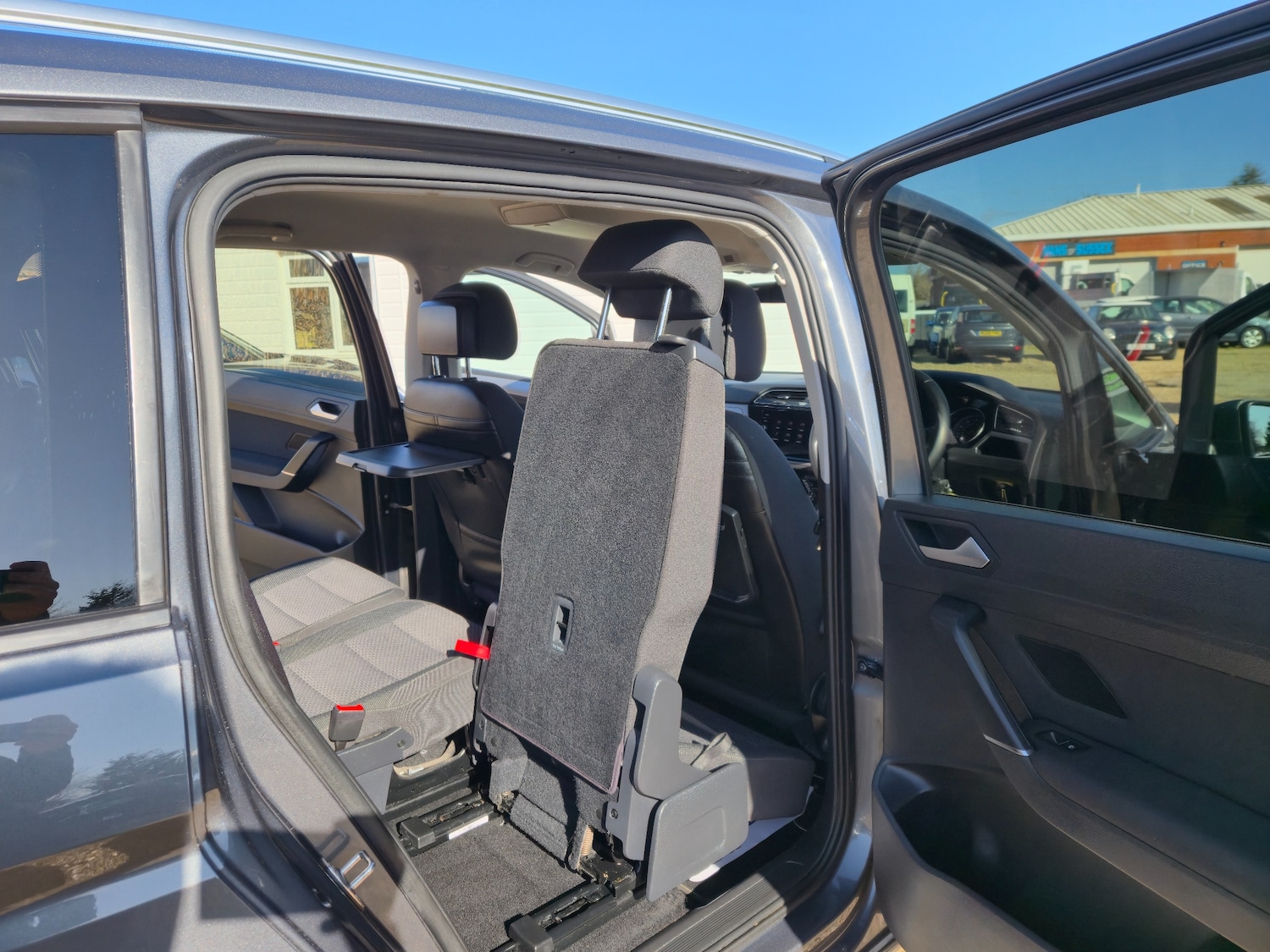 Used Volkswagen Touran 2018 for sale - 77890574: Photo 33