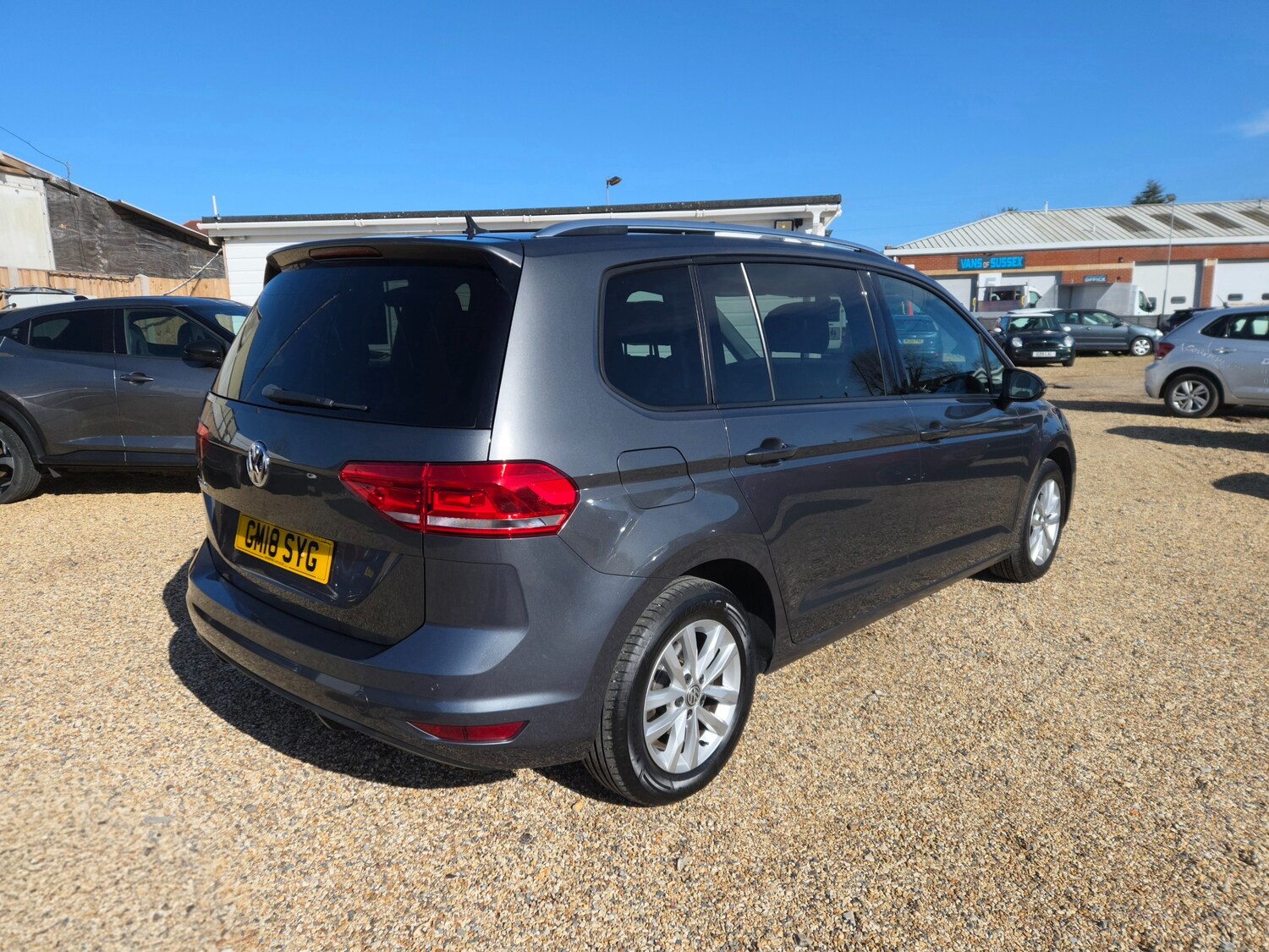 Used Volkswagen Touran 2018 for sale - 77890574: Photo 5