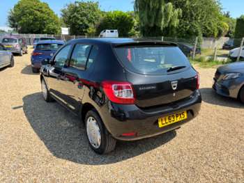 Used Dacia Sandero 2013 for sale - 74936940: Photo