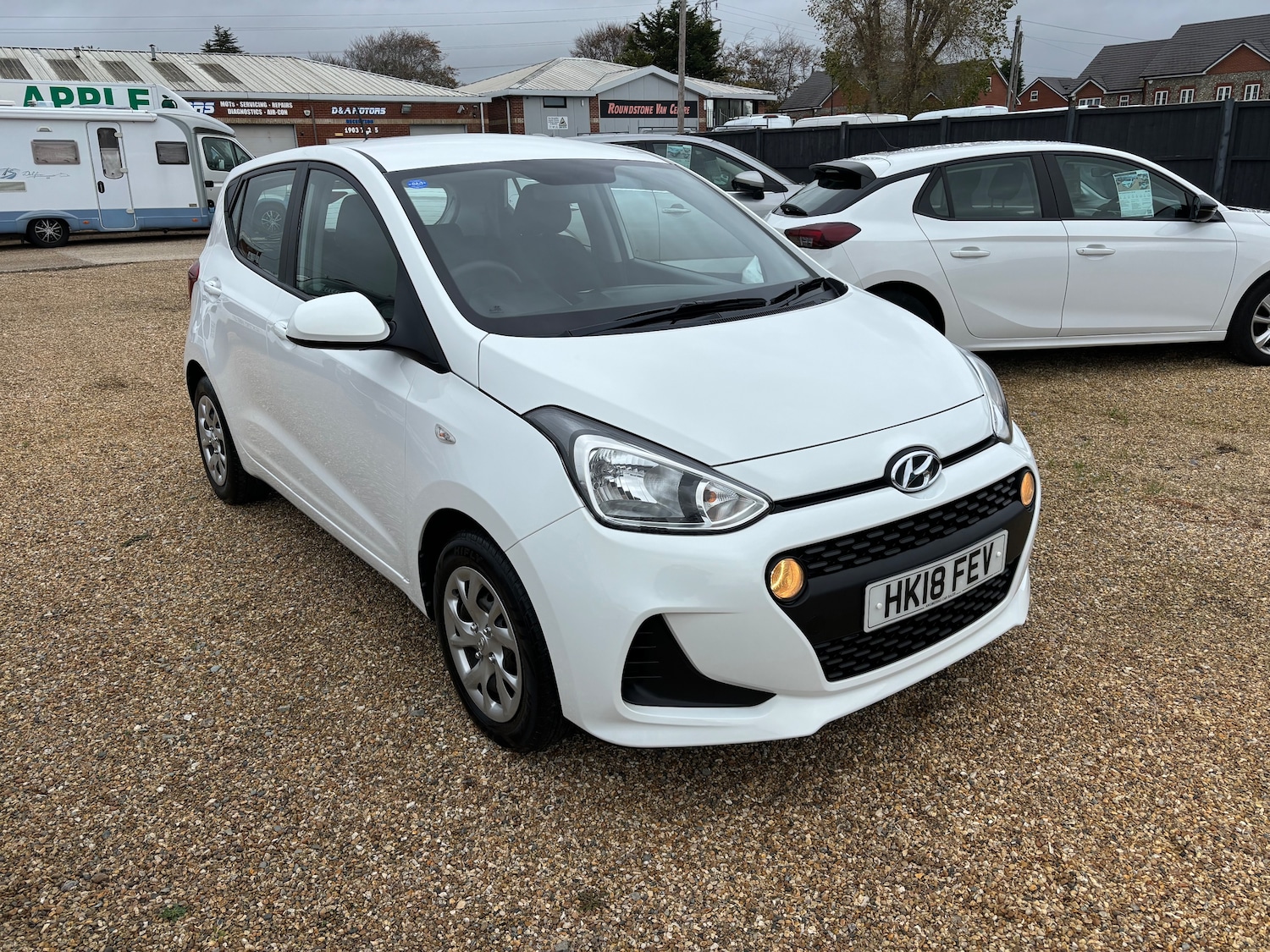 Used Hyundai i10 2018 for sale - 76357780: Photo 1