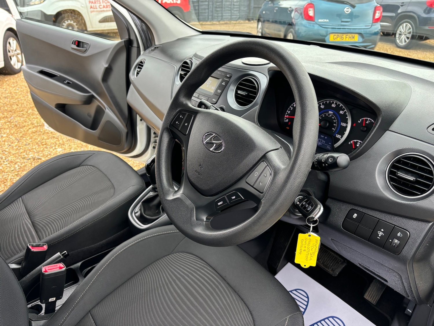 Used Hyundai i10 2018 for sale - 76357780: Photo 17