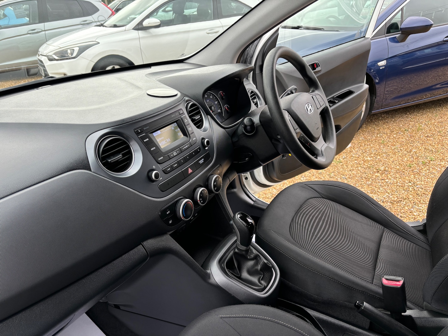 Used Hyundai i10 2018 for sale - 76357780: Photo 29