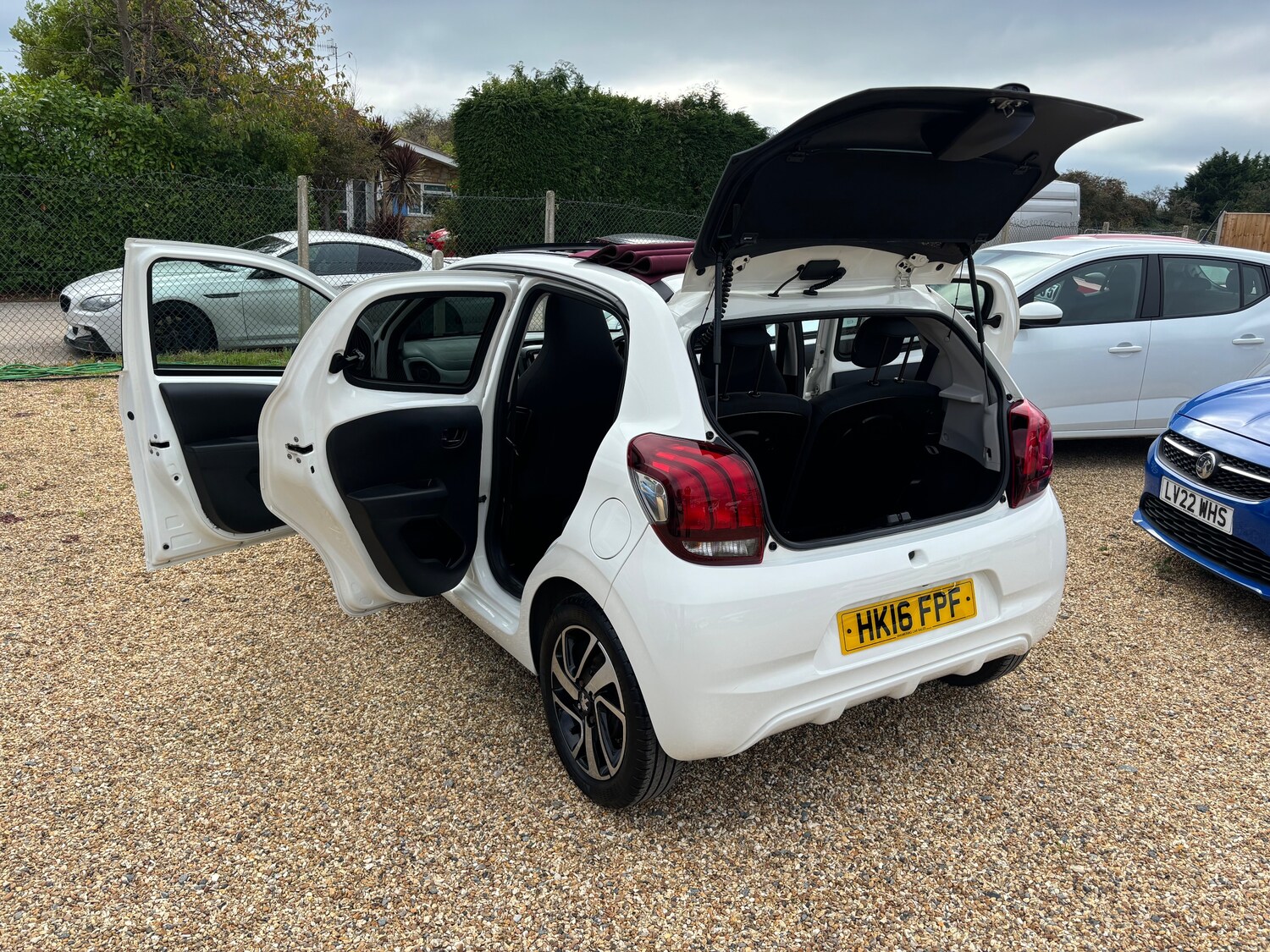 Used Peugeot 108 2016 for sale - 76187023: Photo 10