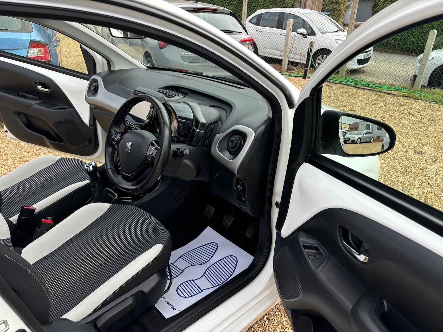 Used Peugeot 108 2016 for sale - 76187023: Photo 14
