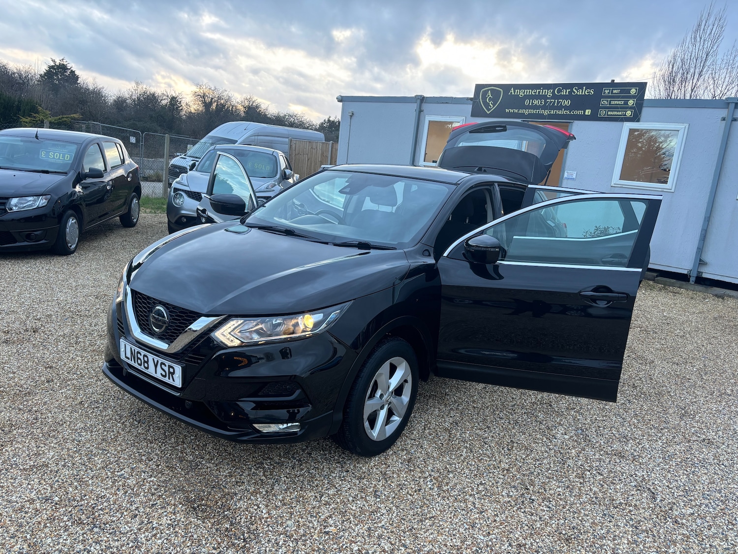 Used Nissan Qashqai 2018 for sale - 77301648: Photo 13