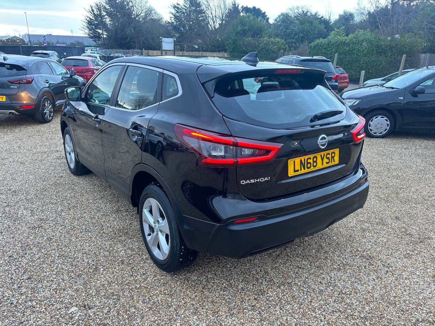 Used Nissan Qashqai 2018 for sale - 77301648: Photo 2