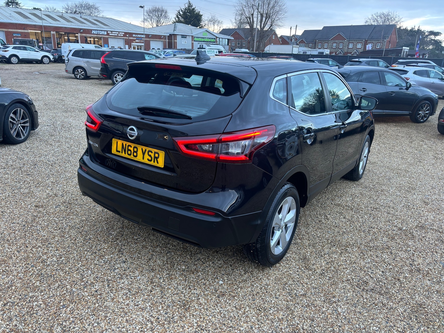 Used Nissan Qashqai 2018 for sale - 77301648: Photo 3