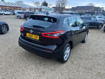 Used Nissan Qashqai 2018 for sale - 77301648: Photo