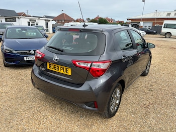 Used Toyota Yaris 2018 for sale - 75343746: Photo
