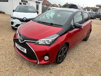 Used Toyota Yaris 2017 for sale - 78210558: Photo