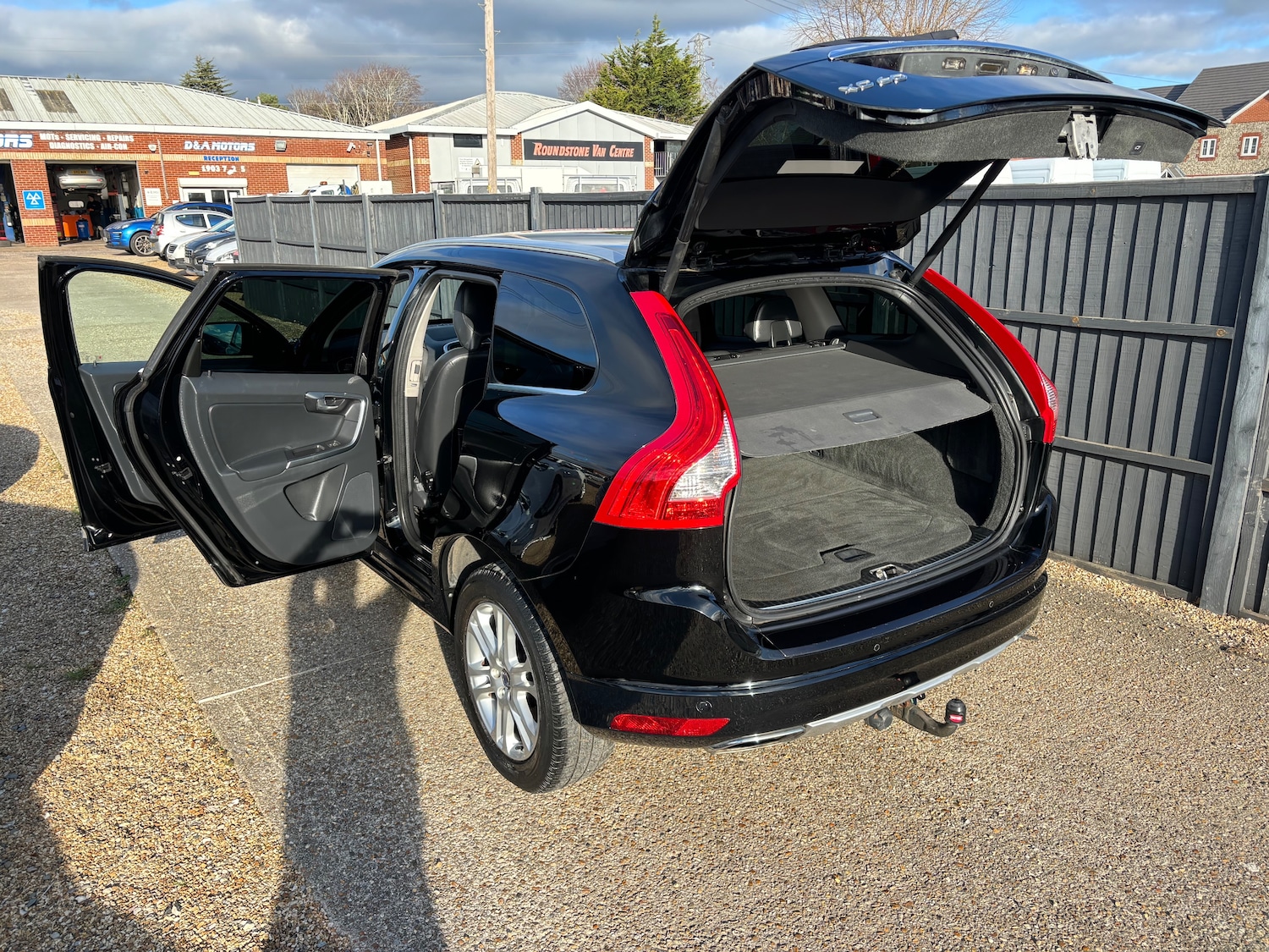 Used Volvo XC60 2014 for sale - 76508894: Photo 11