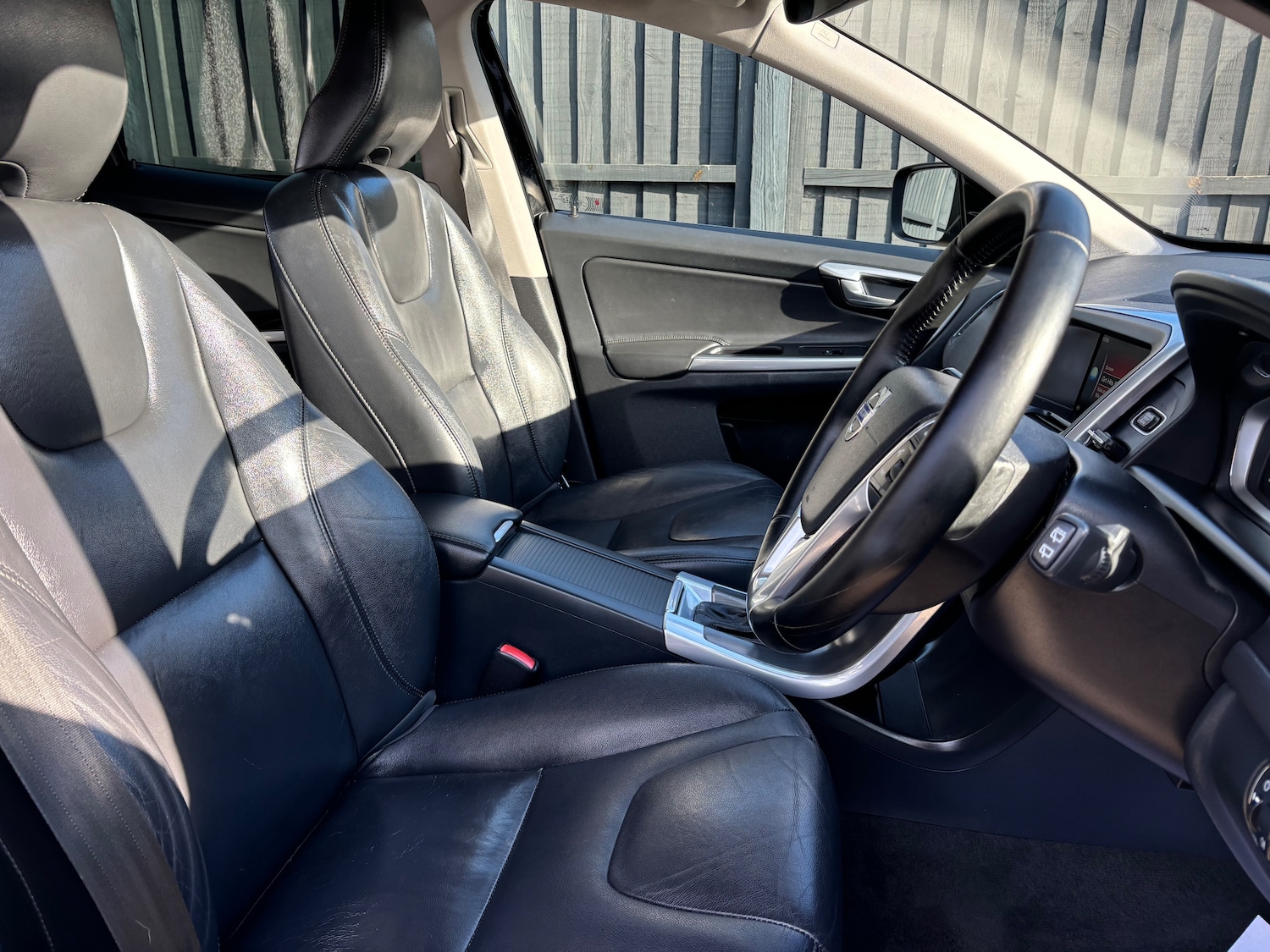 Used Volvo XC60 2014 for sale - 76508894: Photo 15