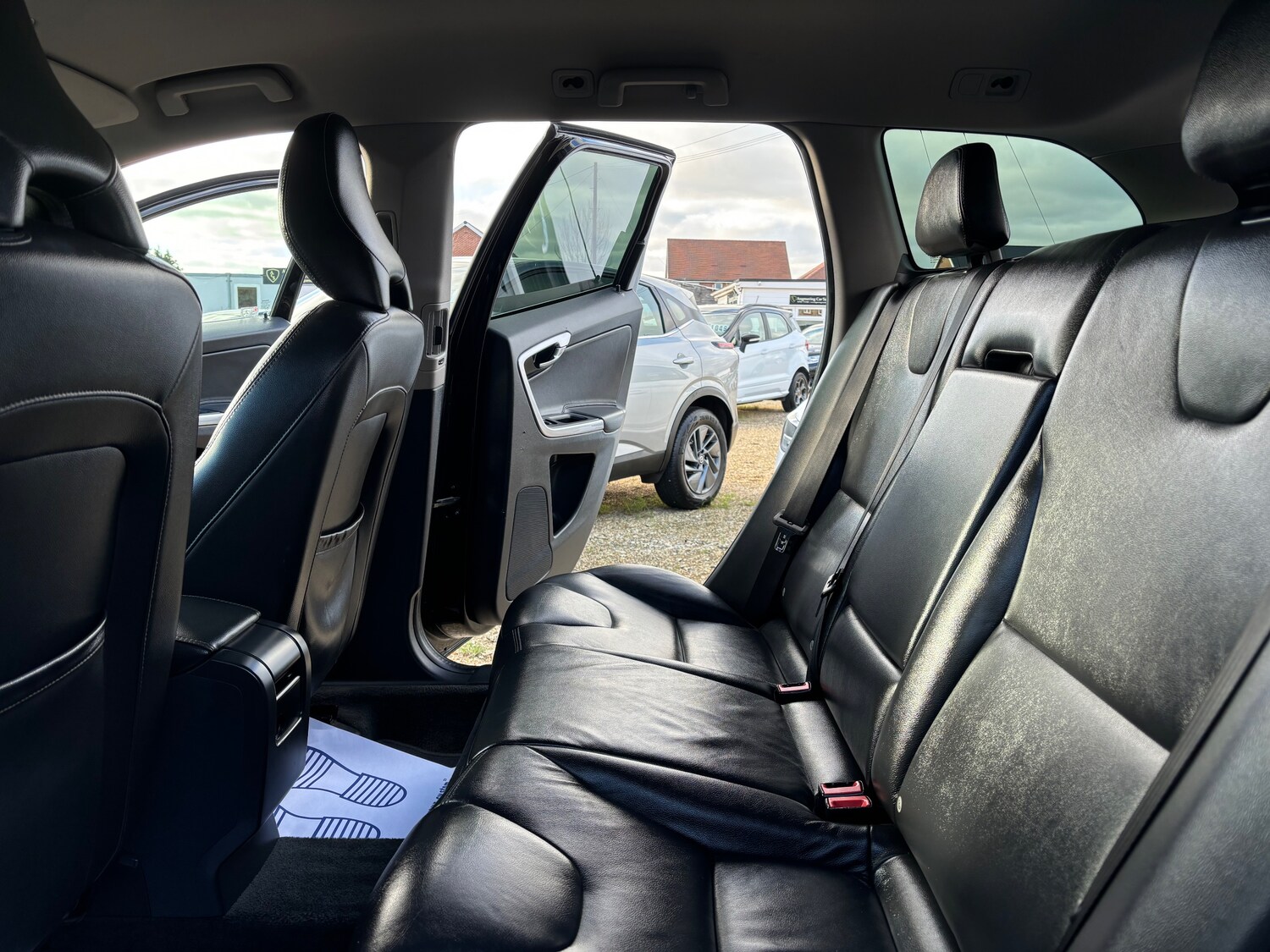 Used Volvo XC60 2014 for sale - 76508894: Photo 40