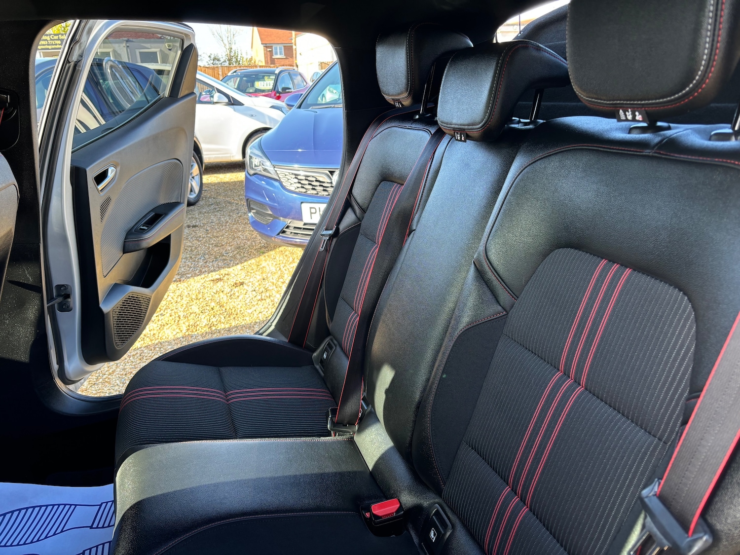 Used Renault Clio 2020 for sale - 76351407: Photo 11