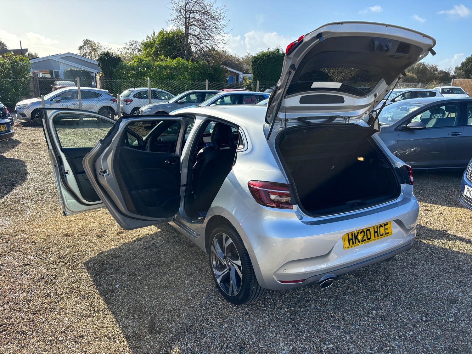 Used Renault Clio 2020 for sale - 76351407: Photo 16