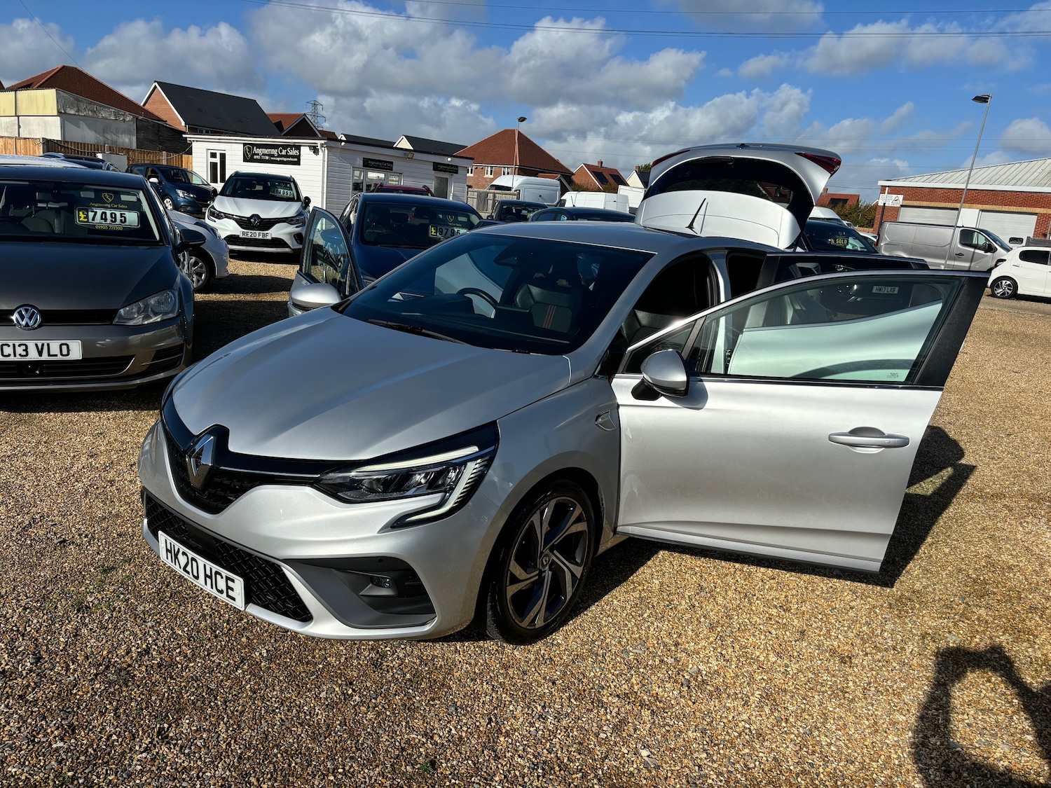 Used Renault Clio 2020 for sale - 76351407: Photo 17