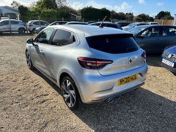 Used Renault Clio 2020 for sale - 76351407: Photo