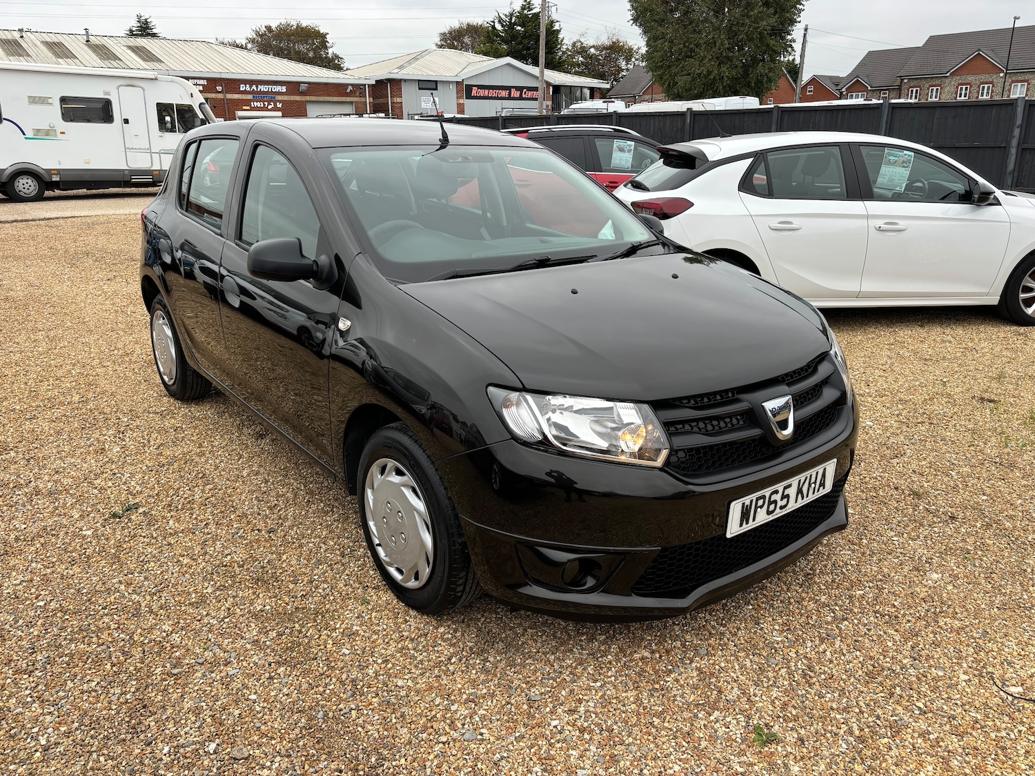 Used Dacia Sandero 2015 for sale - 76165169: Photo 1