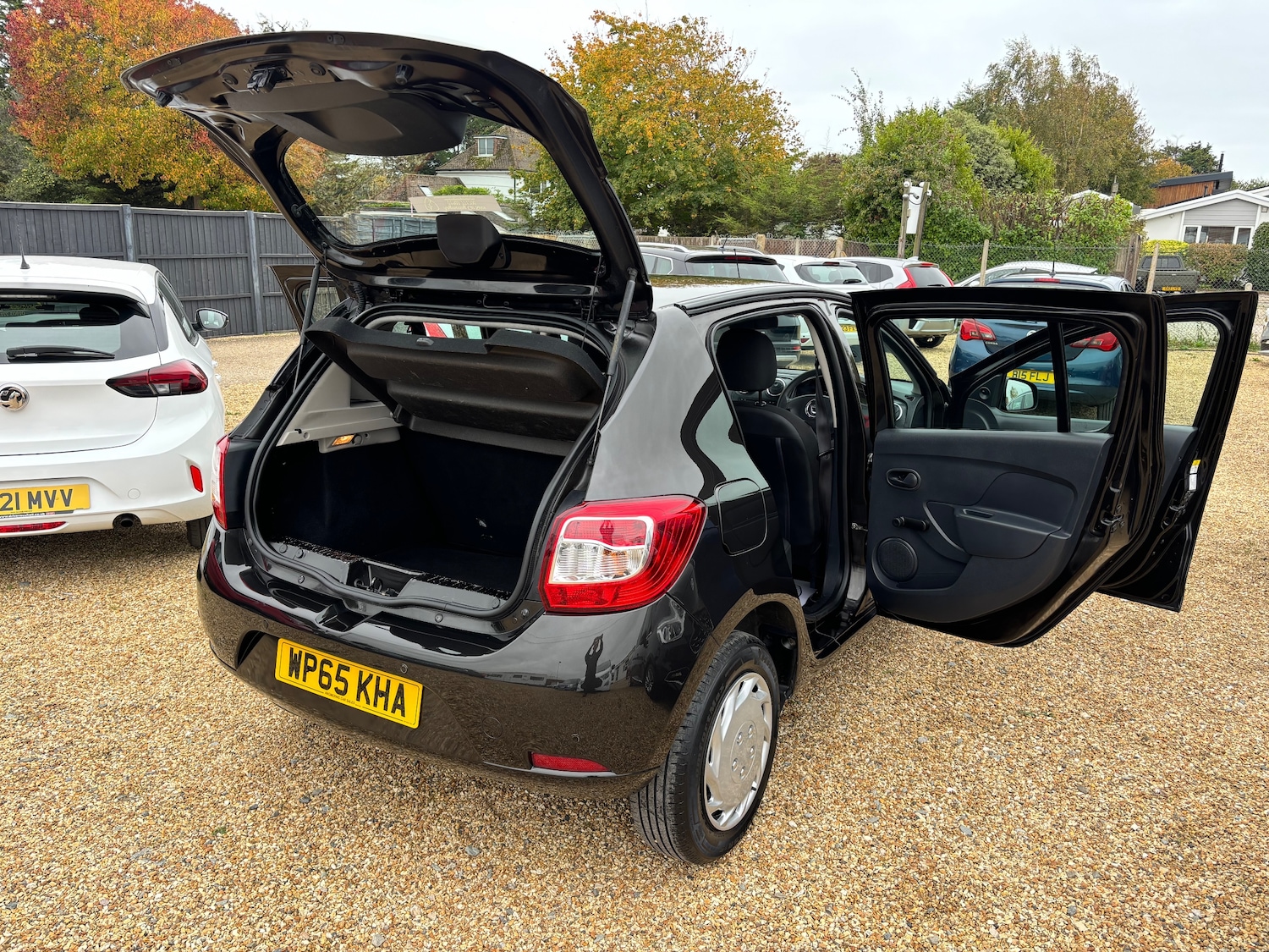 Used Dacia Sandero 2015 for sale - 76165169: Photo 11