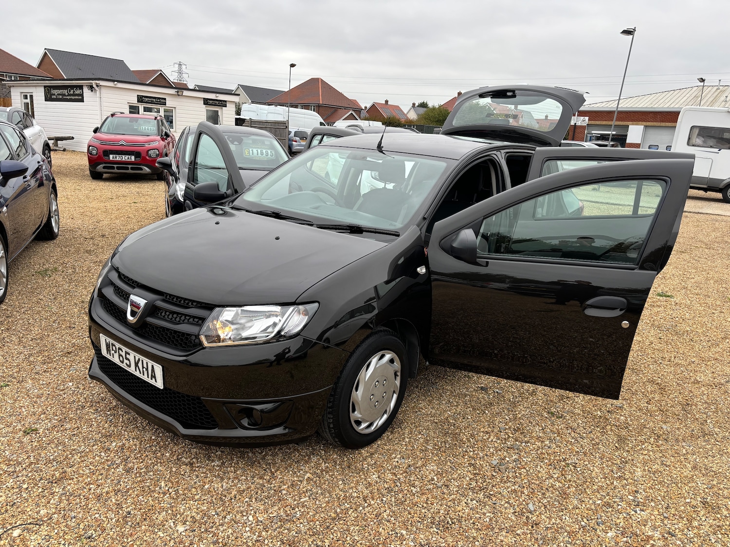 Used Dacia Sandero 2015 for sale - 76165169: Photo 13