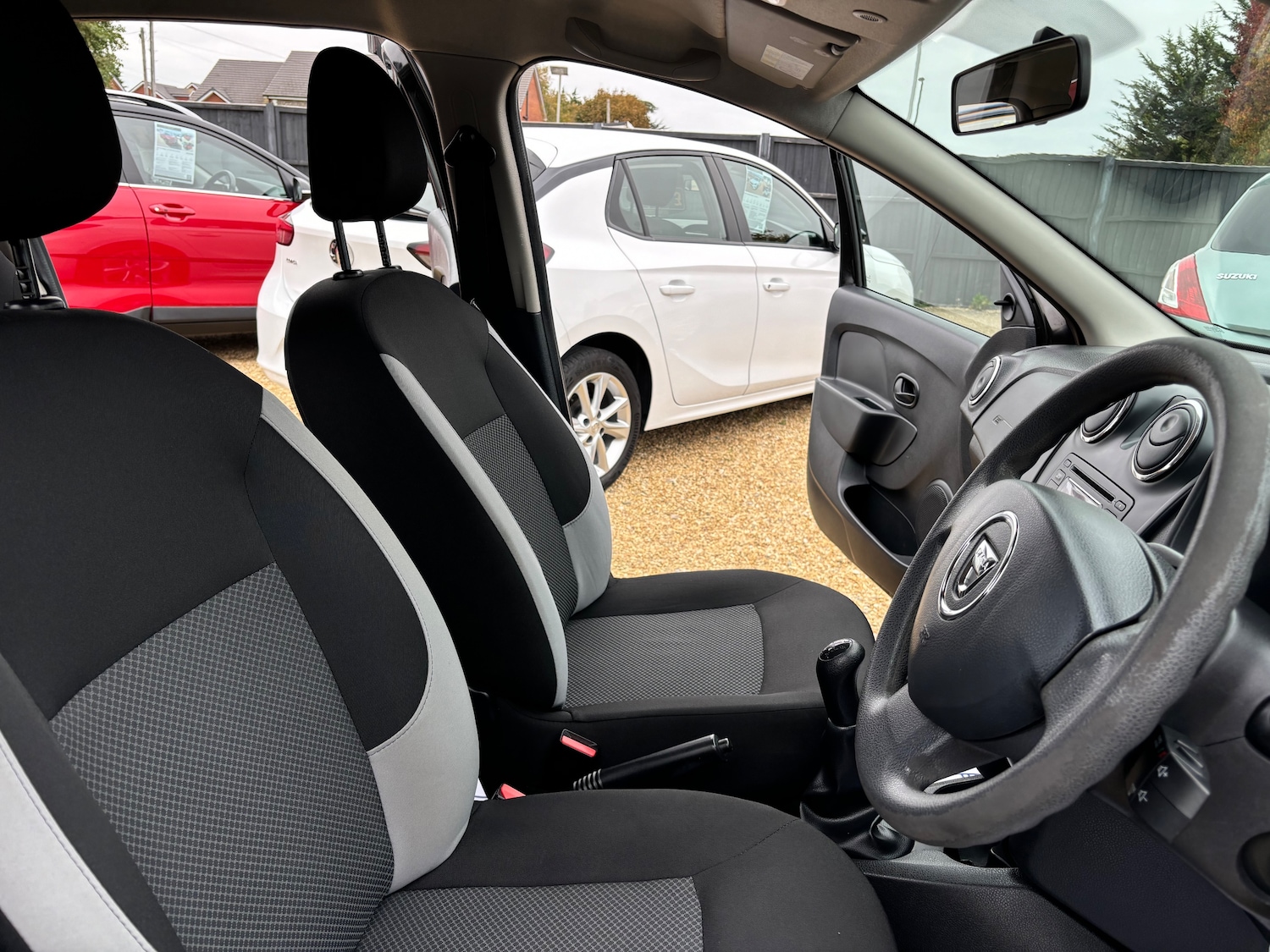 Used Dacia Sandero 2015 for sale - 76165169: Photo 14